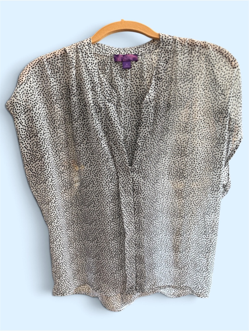 🤑SALE. Hale Bob Heart Speckled Cap-Sleeve V-Neck Blouse - Picture 2 of 8